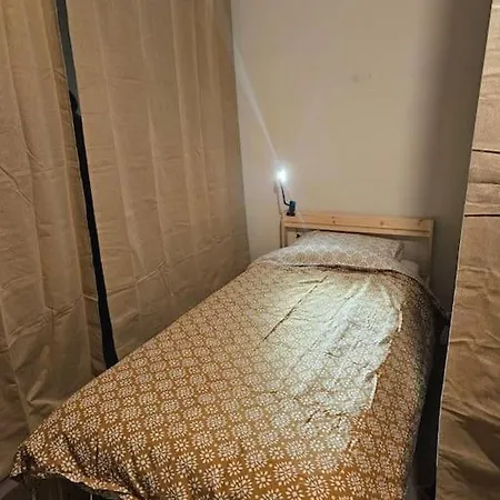 Apartment Dortoir 4 Lits Proche De La Gare De